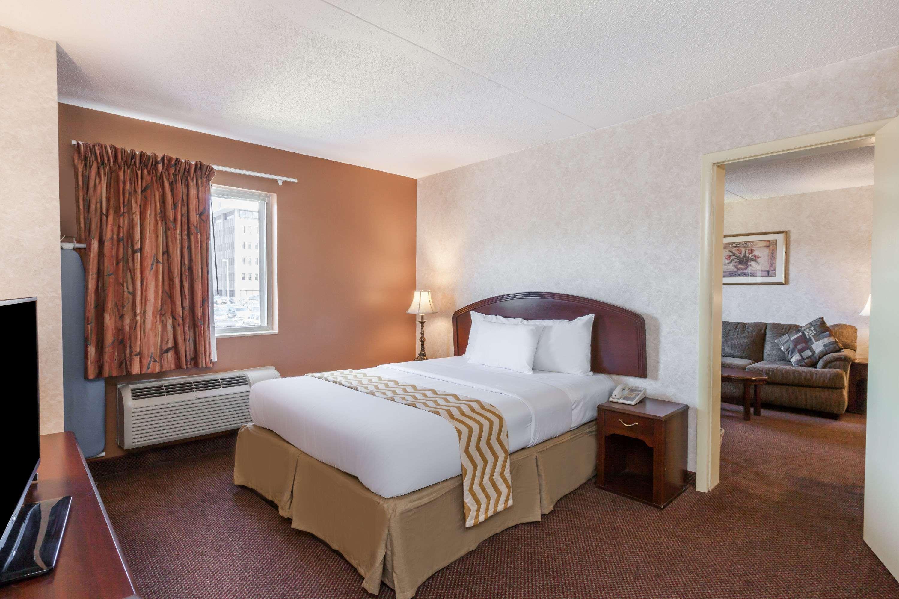 Travelodge Inn & Suites By Wyndham Albany Exterior foto